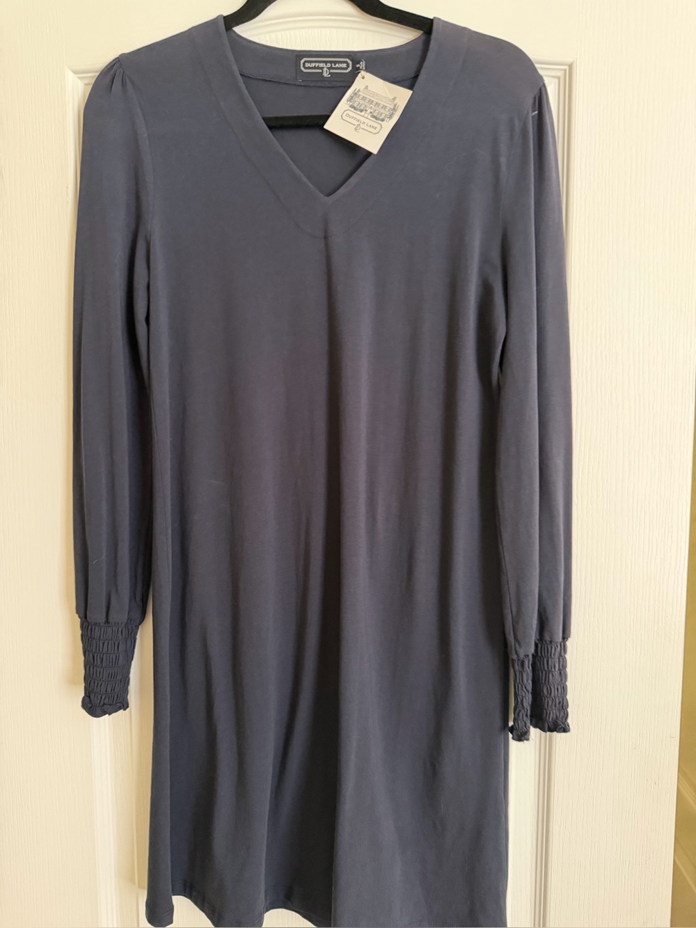 Duffield Lane Danica Women's Navy V-Neck Long Sleeve Dress